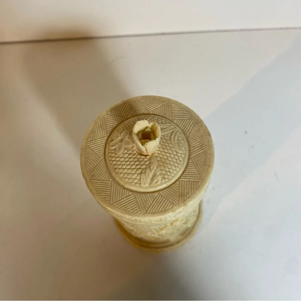 Vintage Celluloid Ivory Appetizer Picks And Floral Container 4.5” X 2” 30 Picks
